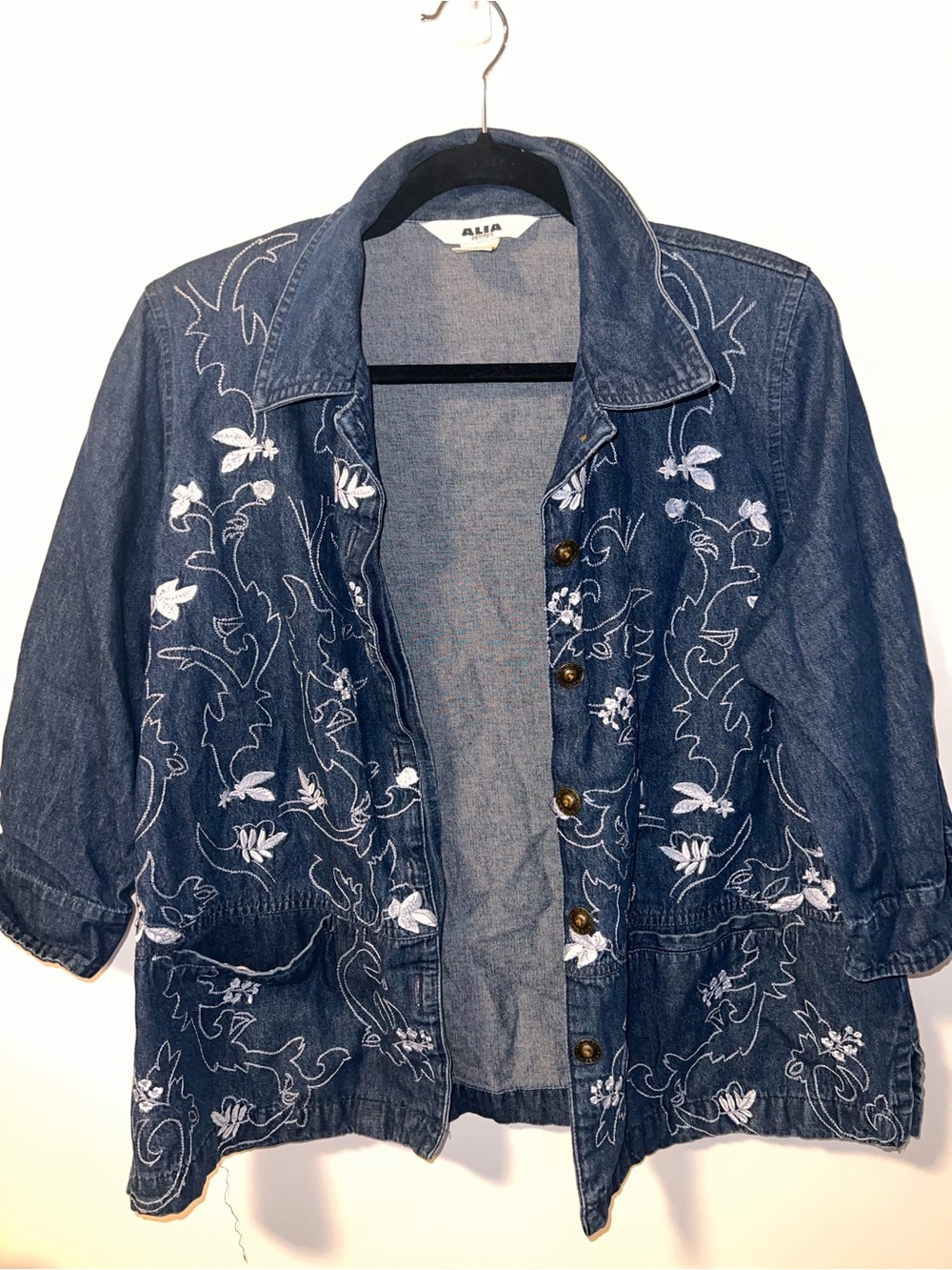 Vintage ALIA Women's Dark Blue Embroidered Denim Jacket